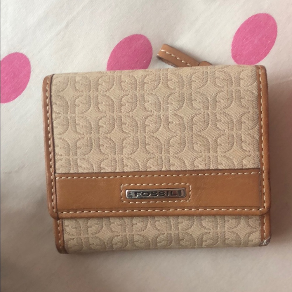 Fossil wallet